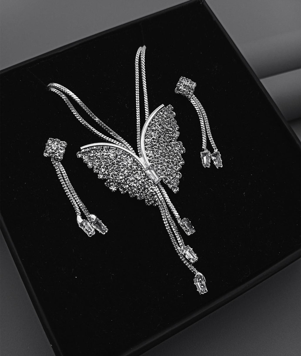 ✨ Silver Crystal Butterfly Pendant Necklace & Earring Set for Women – Luxury Party Wear Jewellery