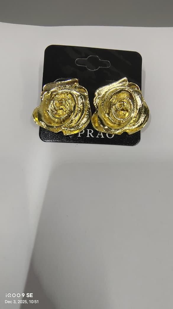 A Timeless Rose Jewelry Set – Made to Celebrate Love 💖